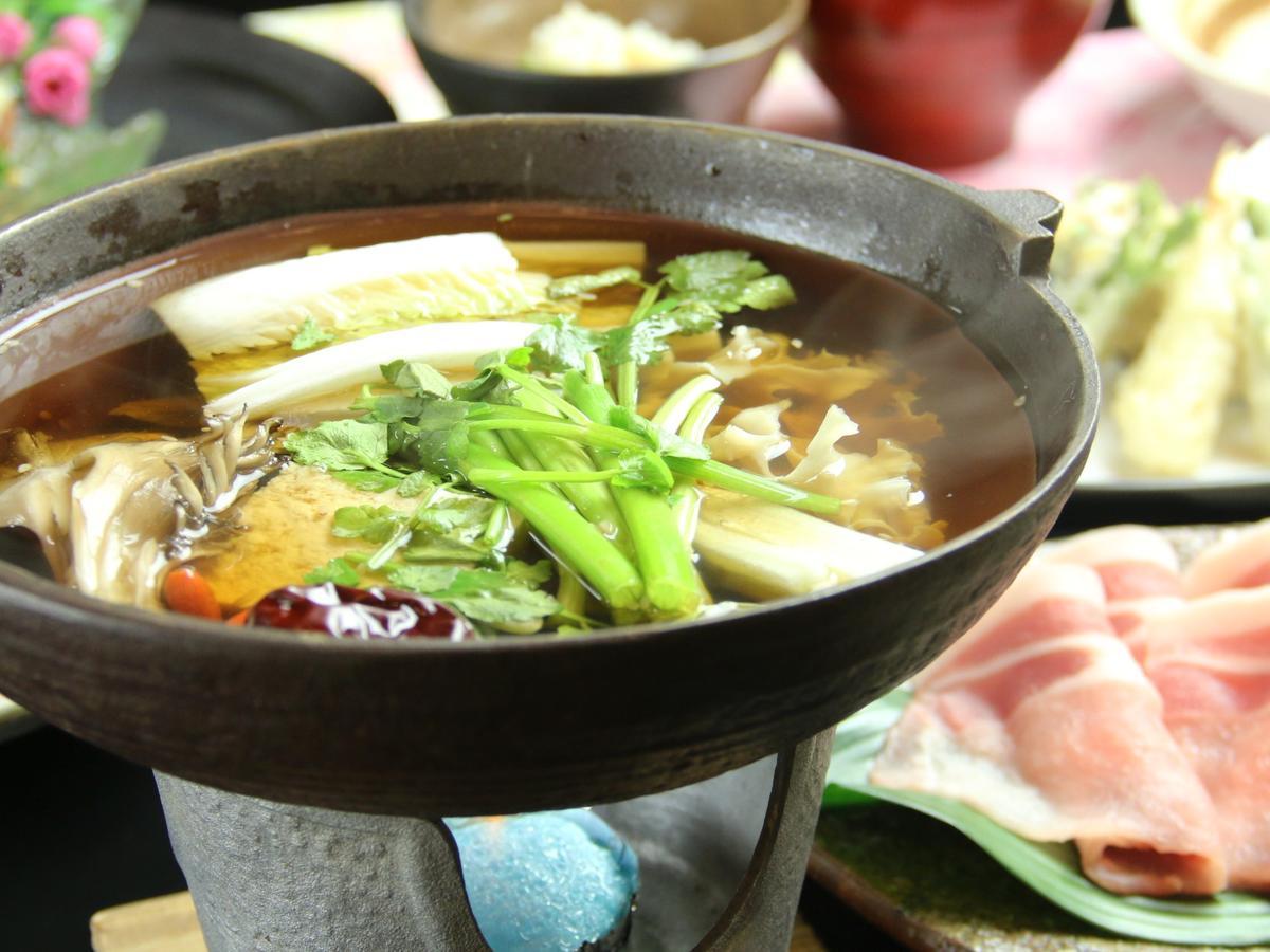 Hatago Chujikan Hotel Maebashi Buitenkant foto